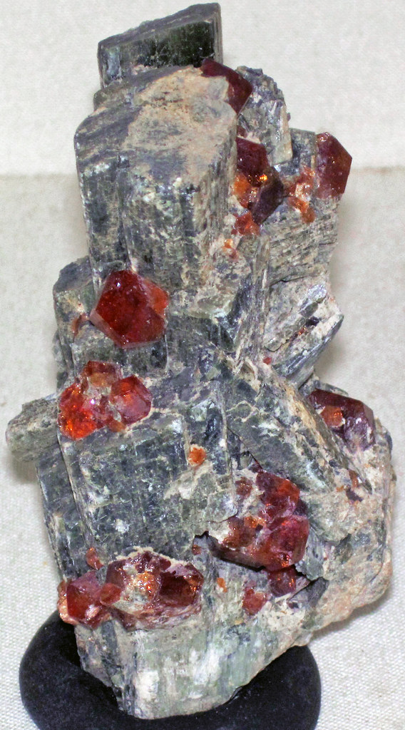 Grossular & diopside (Belvidere Mt. asbestos mines, Lowell (Eden