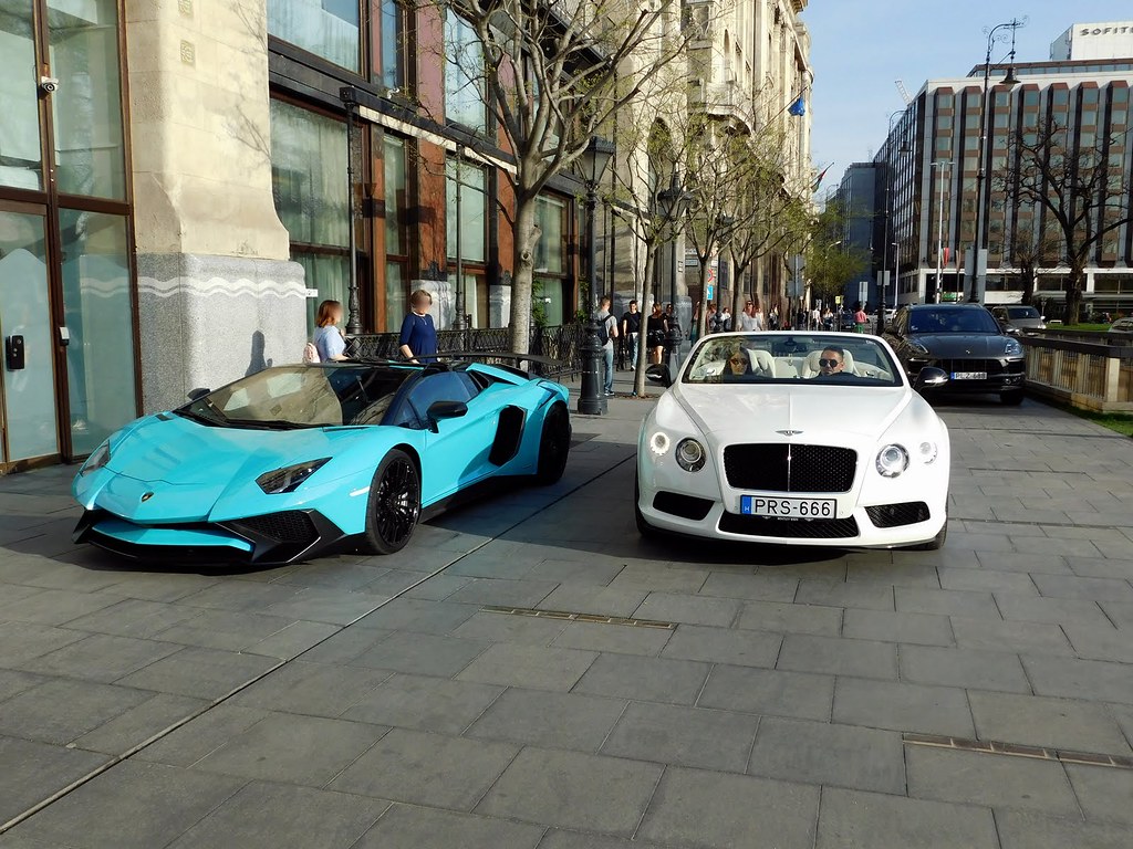 Bentley Continental GTC V8 Aventador LP7504