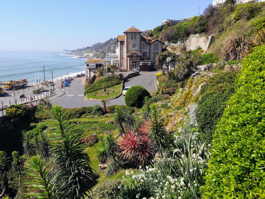 VENTNOR SEAFRONT. ISLE OF WIGHT. UK Ronald Saunders Flickr