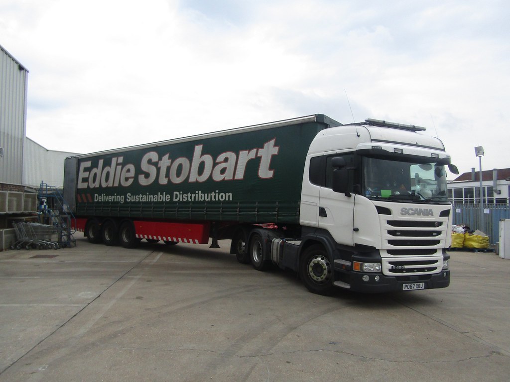 H2869 PO67XRJ at Fareham Homebase 16.05.18 Jon Cooke Flickr