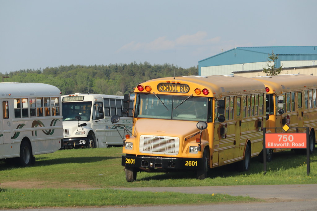 Birnie Bus Service Retired Buses (2601 has 2728s back door… Flickr