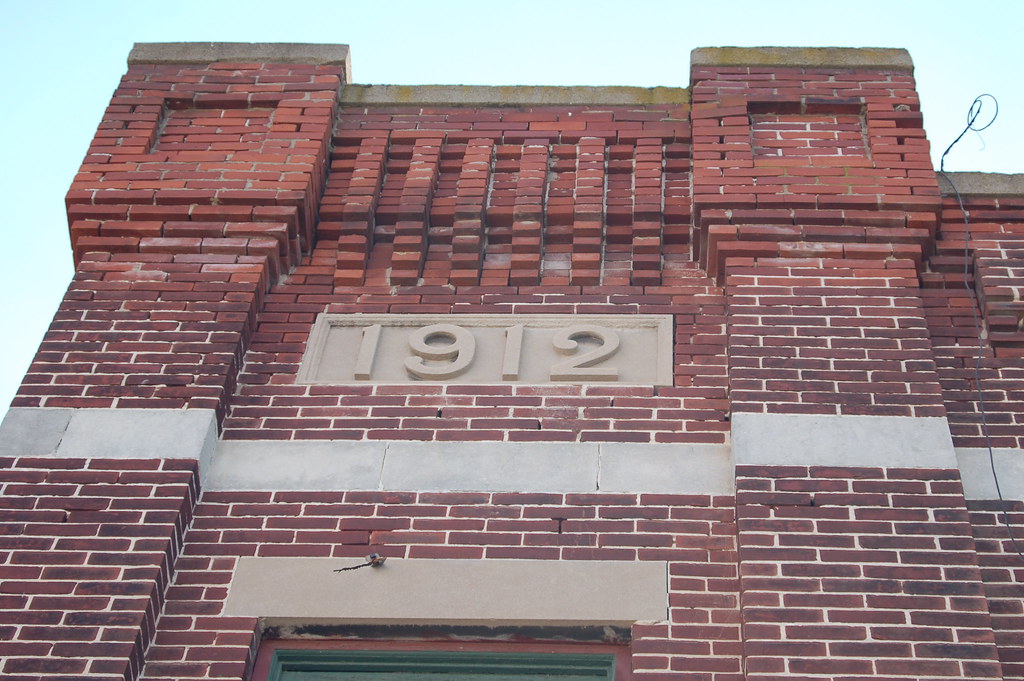 Redkey IN 242 Old hotel and retail building in Downtown Re… Flickr