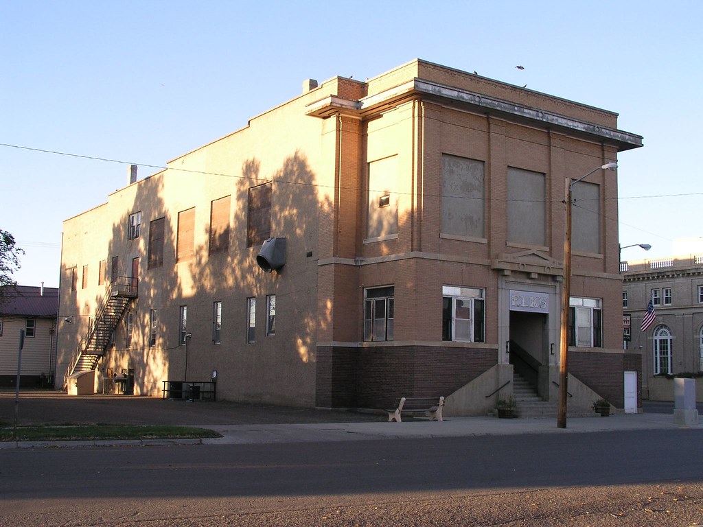Elks Lodge 537, Miles City The Elk's Lodge, B.P.O.E. 537… Flickr