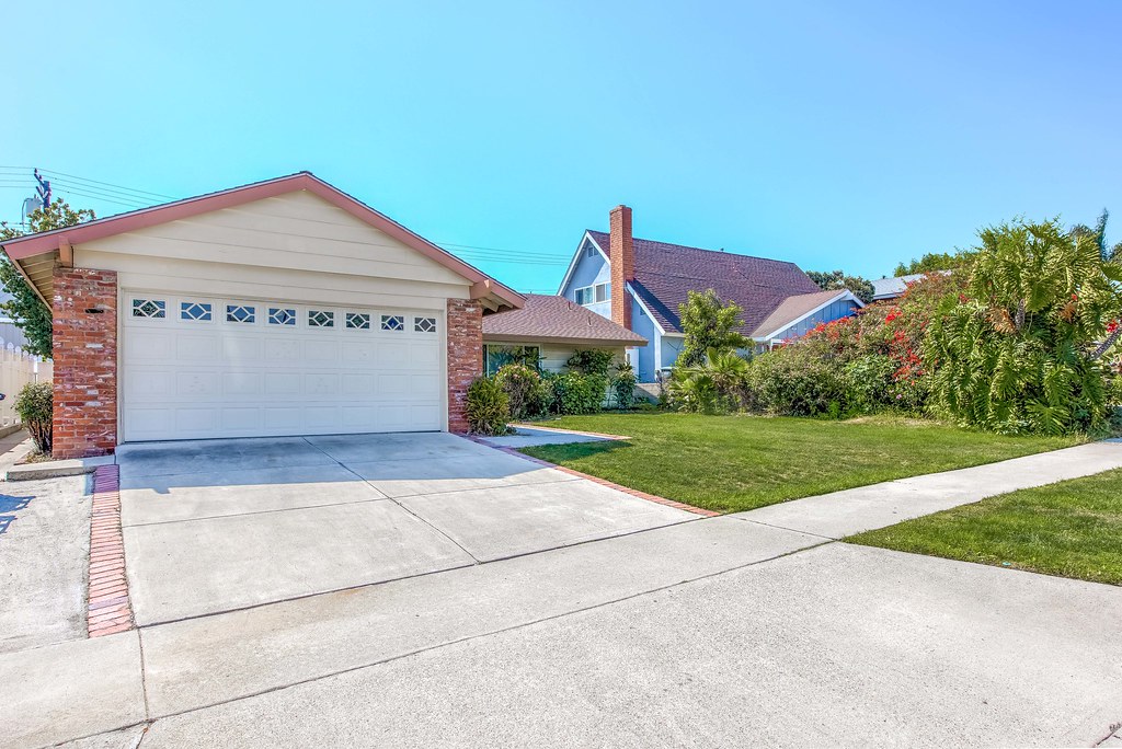 23742 Cavanaugh Road, Lake Forest Flickr