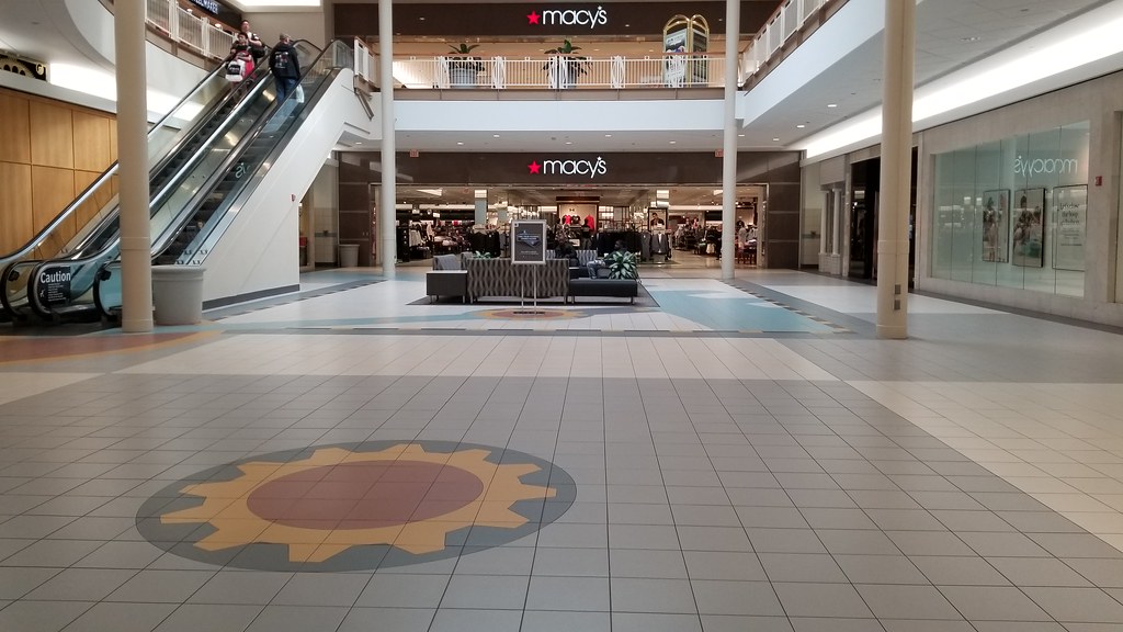 Filene's/Macys Brass Mill Center Waterbury, CT April 201… Flickr