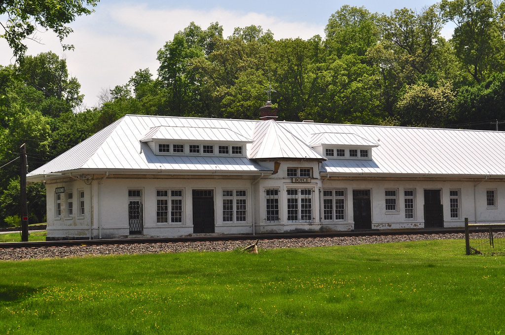 Boyce Train Station (formerly) The Boyce railway station i… Flickr