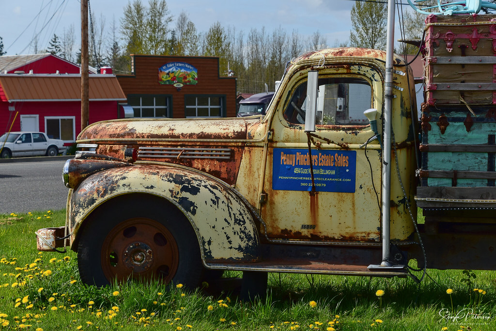 1946 Chevy Flatbed Truck Penny Pinchers Estate Sales 4894 … Flickr