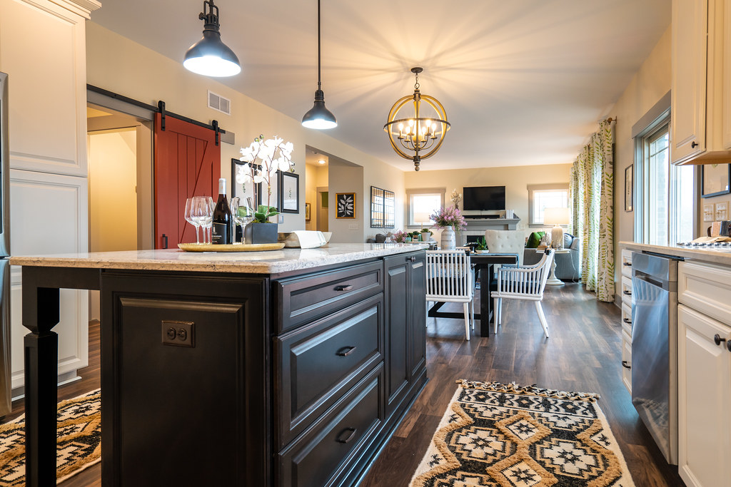 Kinston II Homestead at Hartland Model Center Wayne Homes