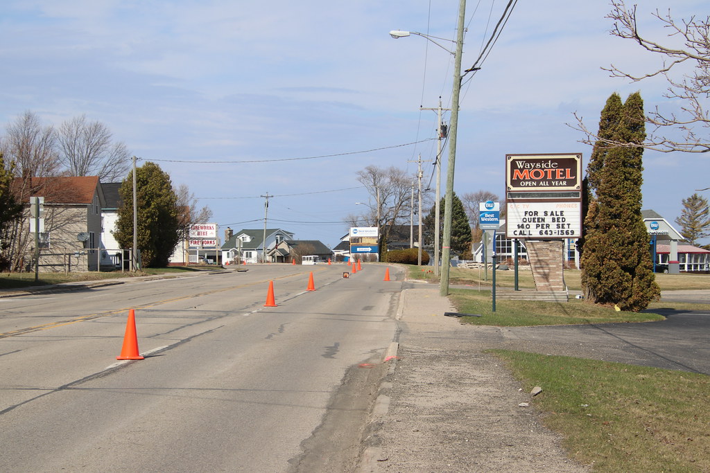 Walking in St. Ignace St. Ignace, Michigan (Tuesday May … Flickr