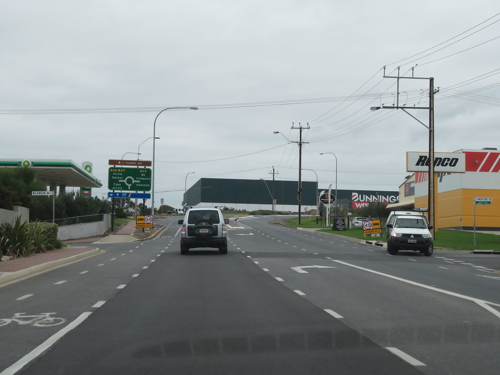 Bunnings Warehouse Victor Harbor nearing completion a photo on Flickriver