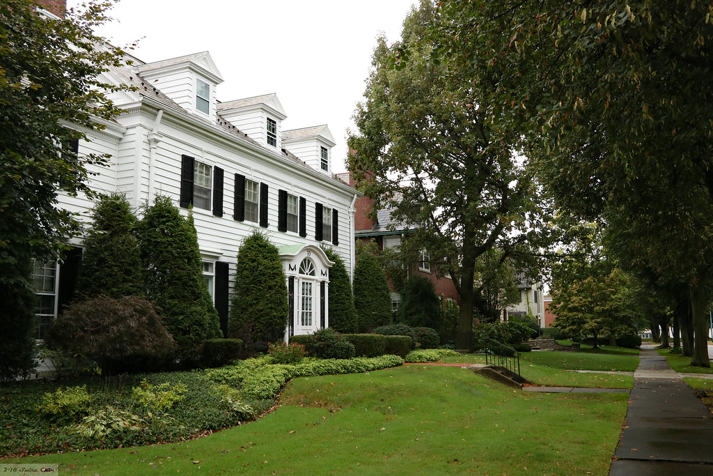 Penhurst Park (street) Penhurst Park is one of the streets… Flickr