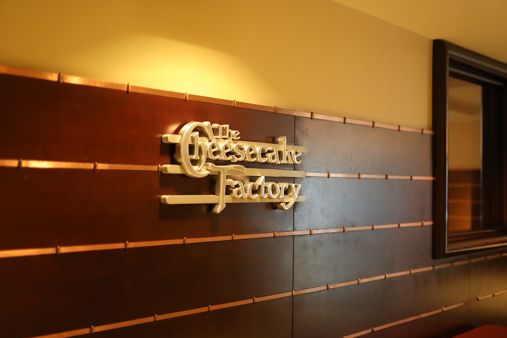 cheesecake factory michigan ave bin129 Flickr