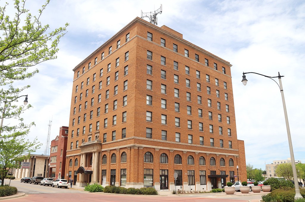 The Aldridge Hotel in Shawnee Oklahoma Built in 1929 the a… Flickr