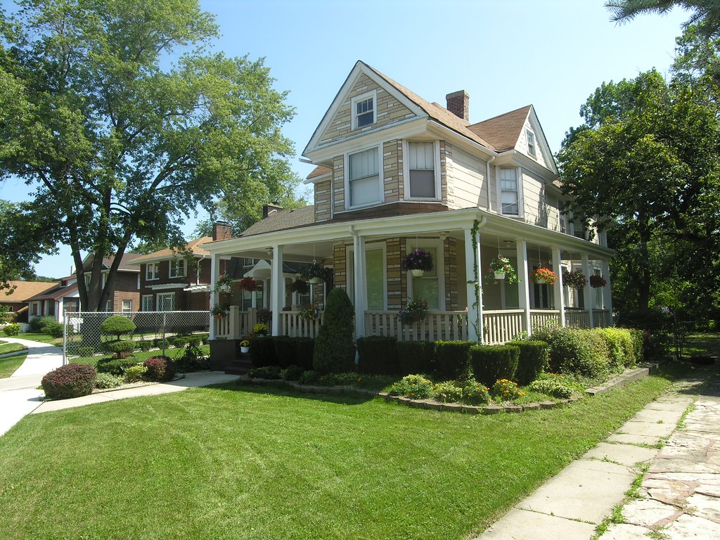 Streetscape, across from Prospect Gardens Park Get a fresh… Flickr