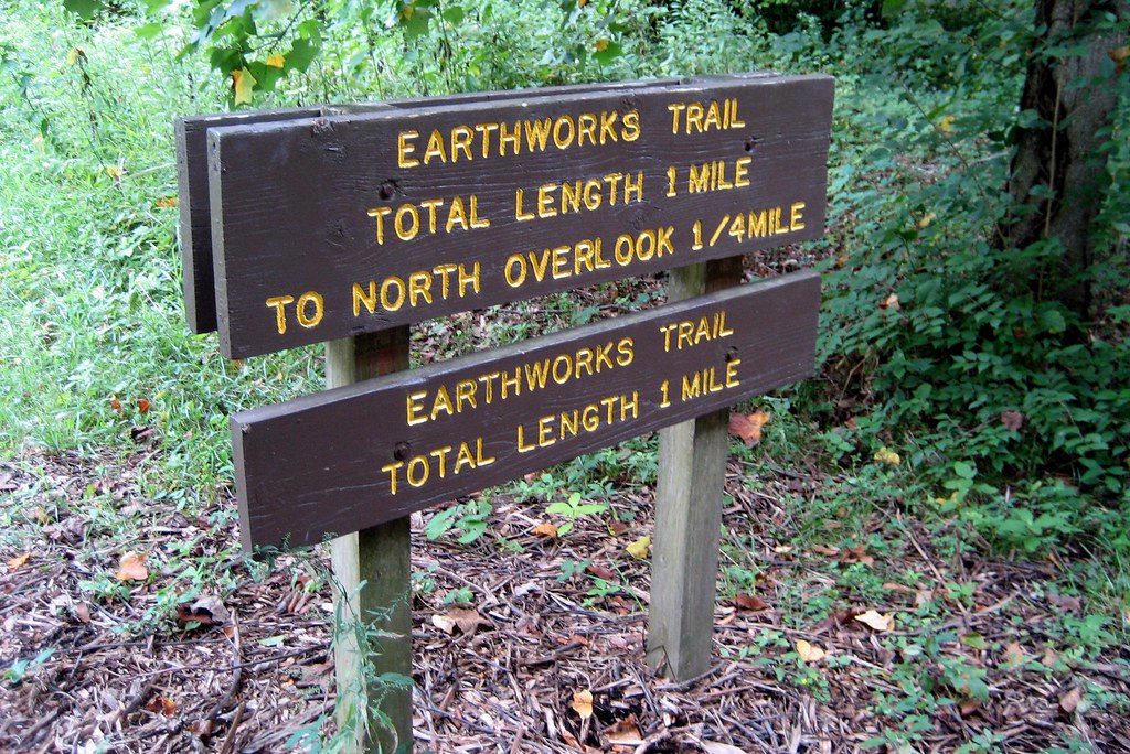 Ohio Fort Ancient Earthworks Trail Fort Ancient is a c… Flickr