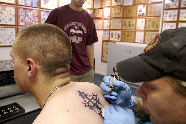 Temple Tattoo | Tattoo Artist Tom Green Works On Michael Tay… | Flickr 428_x_640_jpg