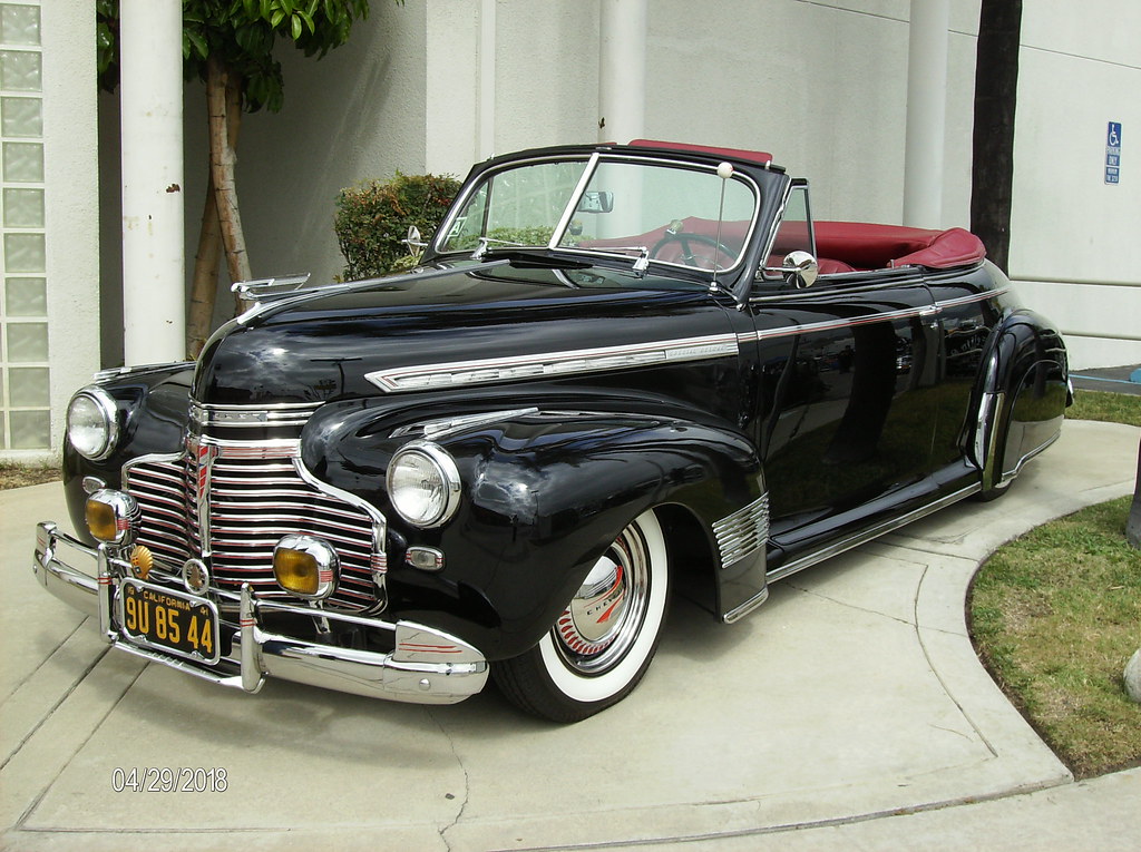 Azusa,Ca. Car Show on Sun. 4/29/18 '41 Chevy Convertible. Flickr