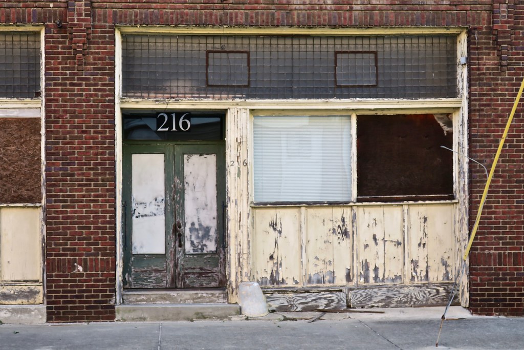 Abandoned Building, Rocky Mount, NC An abandoned building … Flickr