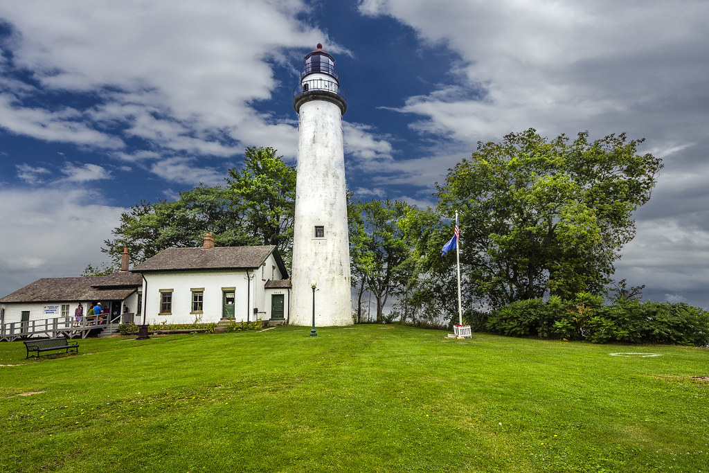 Point aux Barques Lighthouse The Pointe aux Barques Lighth… Flickr