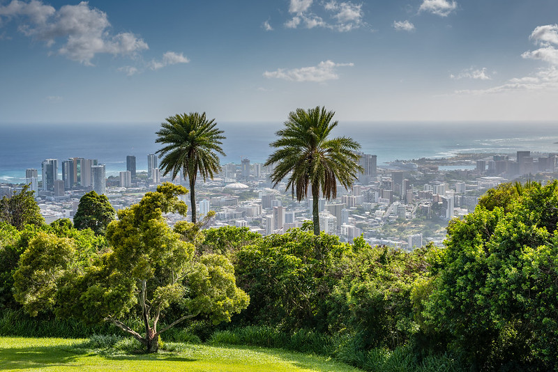 Tantalus Lookout On Oahu, Hawaii Best Sunset Viewpoint