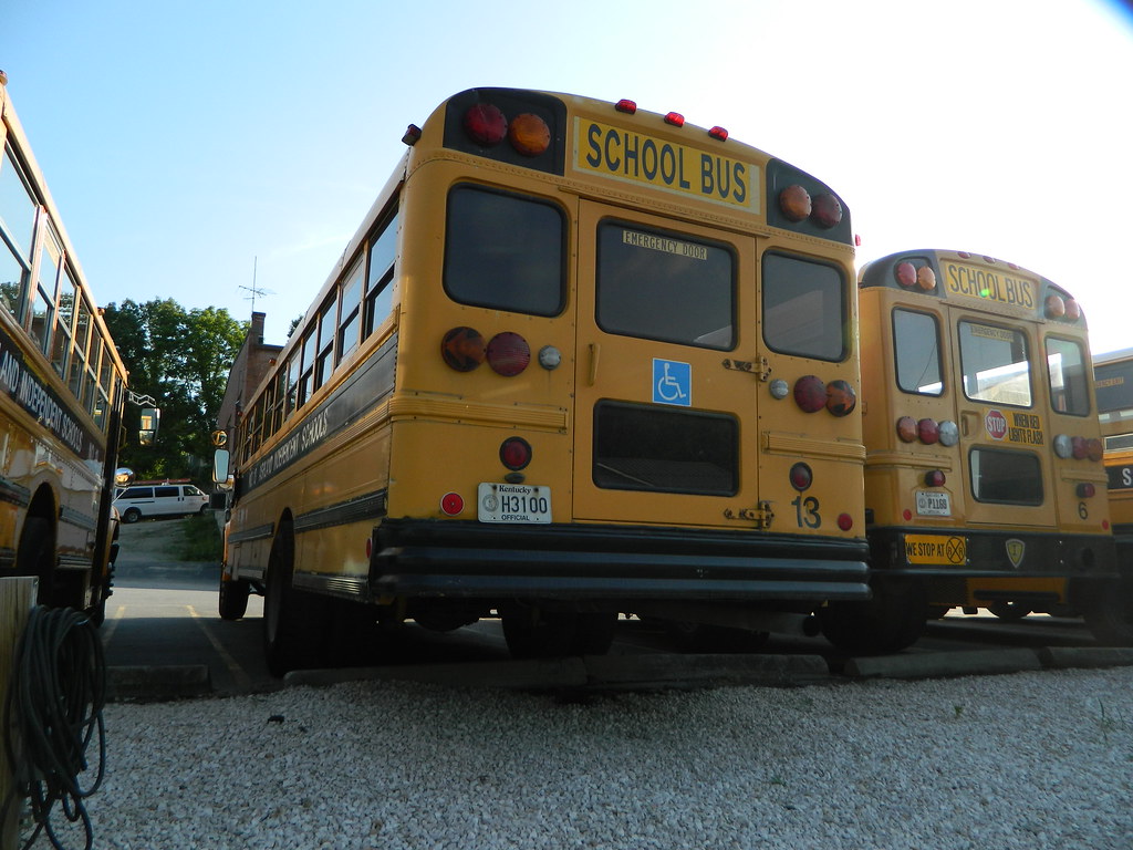 Ashland Independent Schools 13 (3) Bus lot Ashland, KY. … Flickr