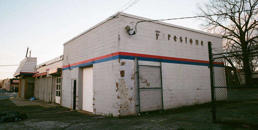 Failed Firestone An ex Firestone on Forest Ave. Staten Isl… Carl