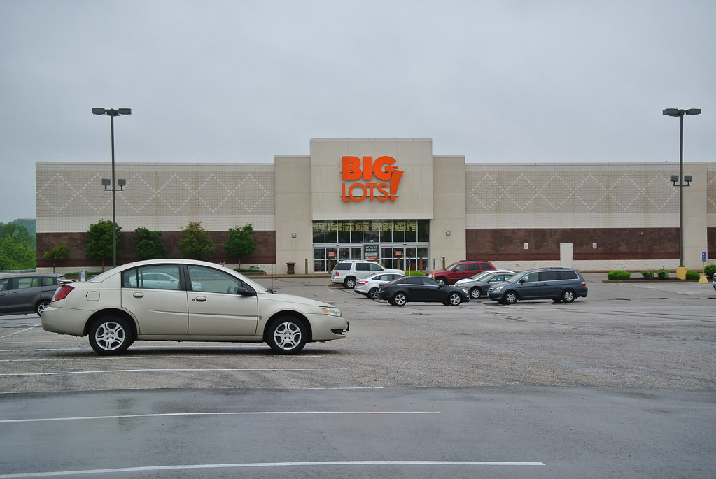 Big Lots (Formally Circuit City) St Louis MO gameking3 Flickr
