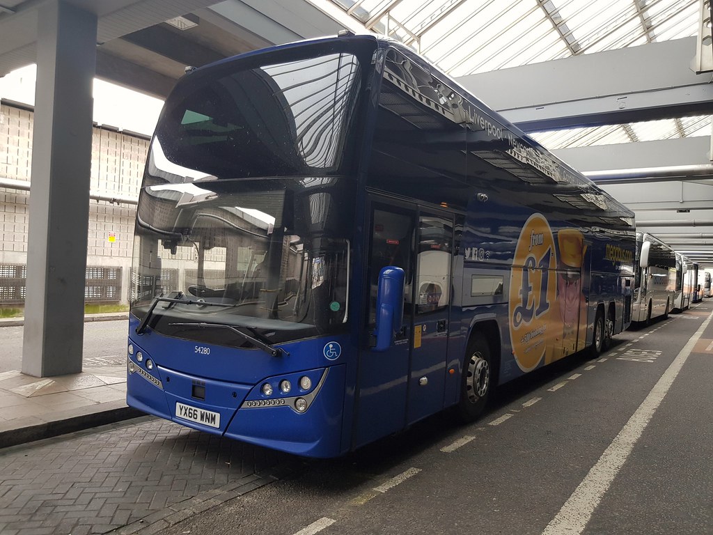 YX66WNM Green Line Coach Station Victoria John K Thorne Flickr
