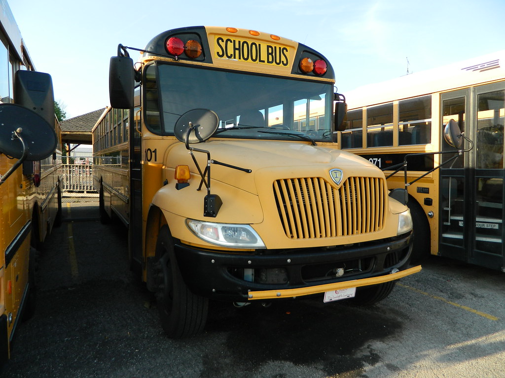 Boyd County Schools 101 (2) Bus lot Ashland, KY Flickr