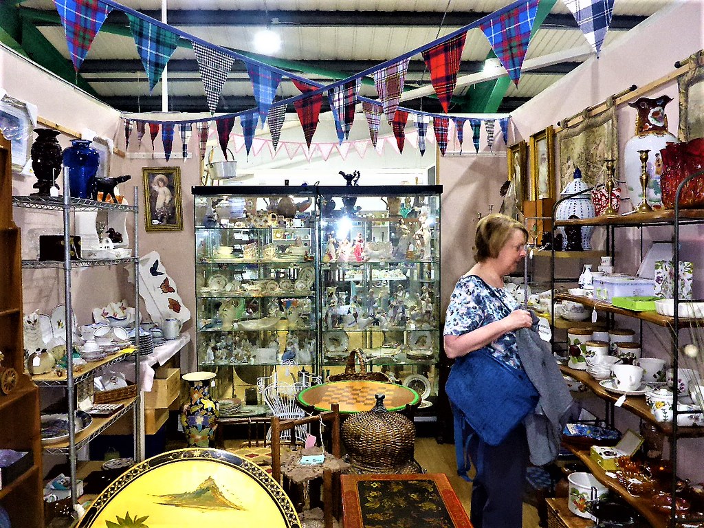 Antiques Garrion Bridges Garden & Antique Centre , Scotlan… nigel