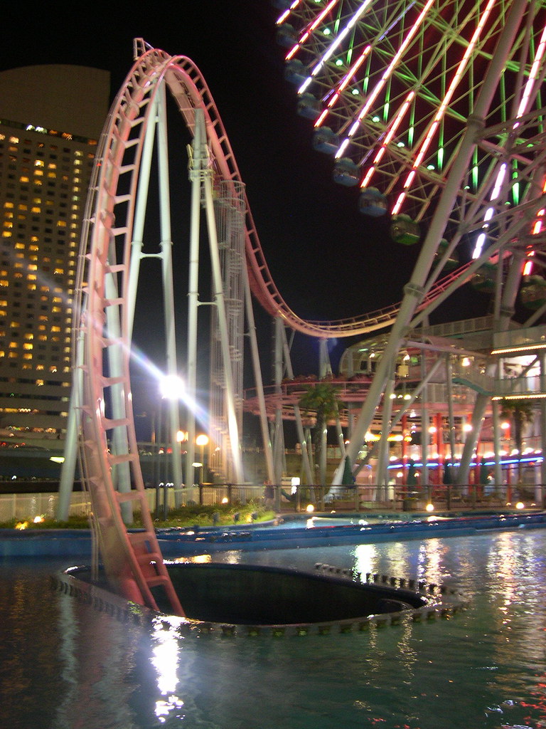 roller coaster that goes underwater! ji son Flickr