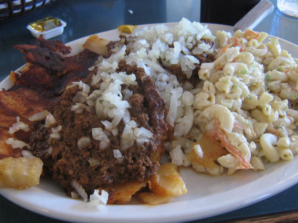 Gitsis Cheeseburger Plate A garbage plate is a local delic… Flickr