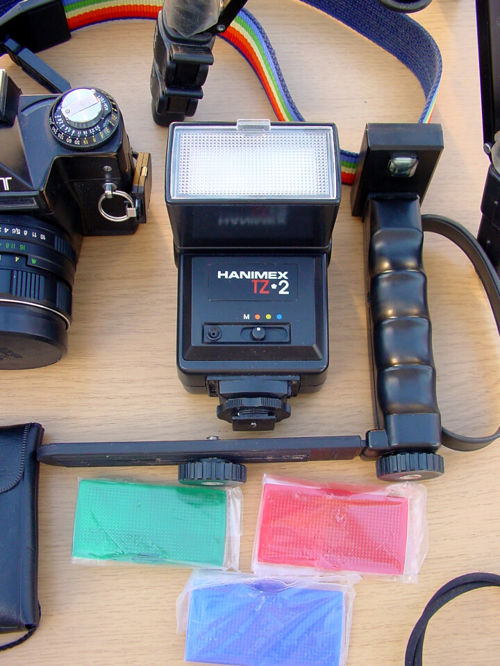 Gear Flash unit This is the second flash unit I bought a… Flickr