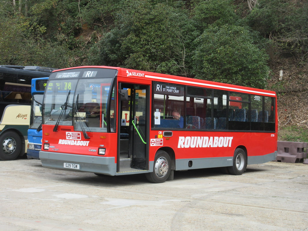 Brooklands Spring Gathering 2018 Roundabout DT29 Dennis Ca… Flickr