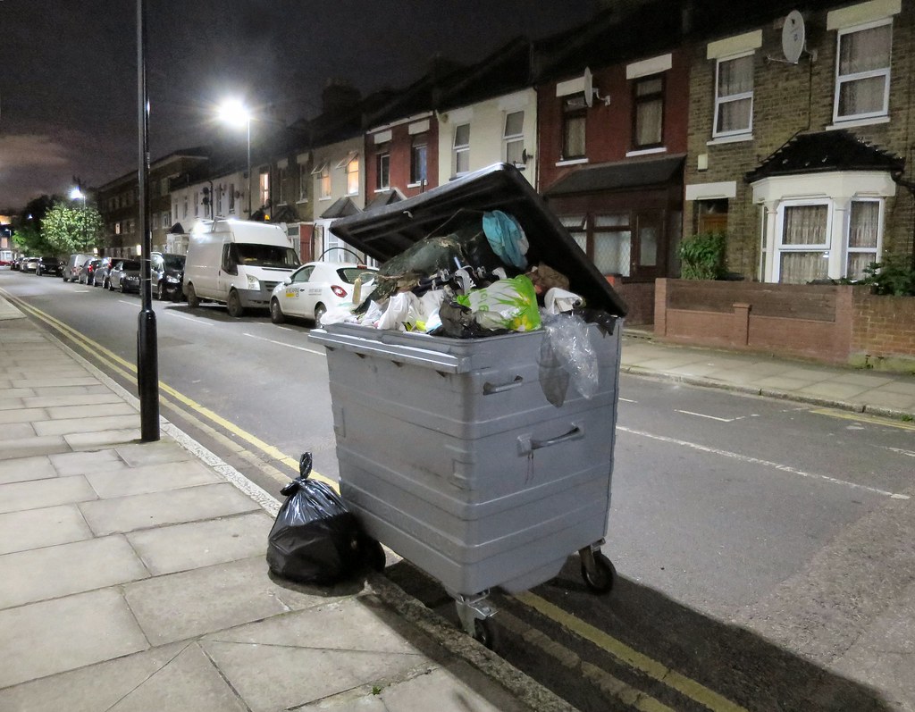 Dumped Bin Dawlish Road, Tottenham N17 This large wheele… Flickr