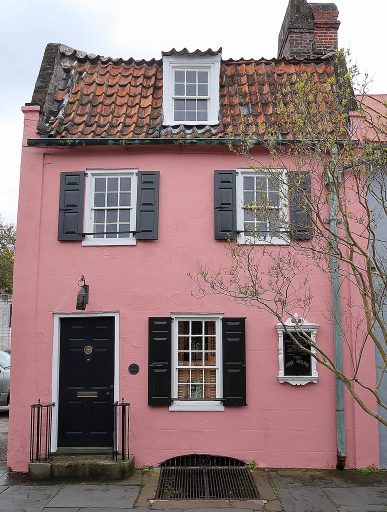 The Pink House (c.1712), 17 Chalmers Street, Charleston, S… Flickr