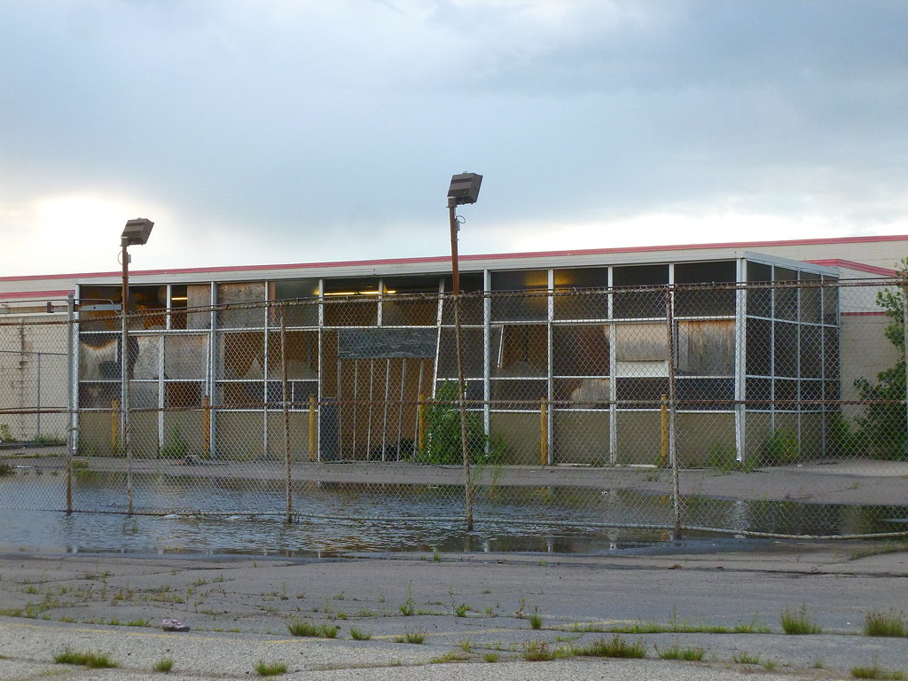 former Kmart, Dort Hwy, Flint, MI (5) 4002 S Dort Highway,… Flickr