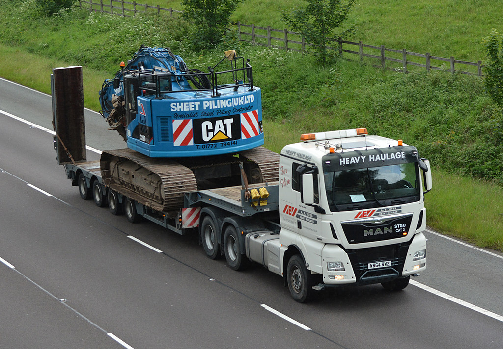 A.E.Yates WR64RWZ M74 Coatsgate 15/06/2017 Harry's On The Road