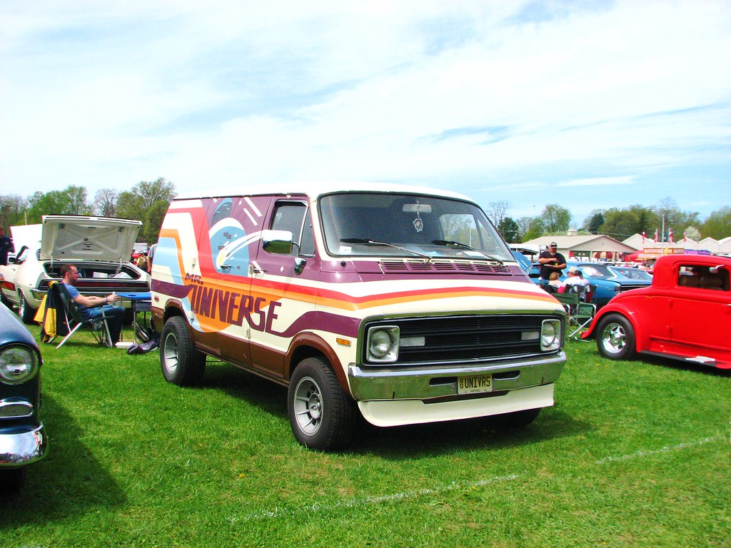 A CUSTOM 1978 DODGE VAN Seen at the 2018 Rhinebeck NY car … Flickr