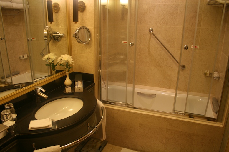 Review InterContinental Almaty Live and Let's Fly