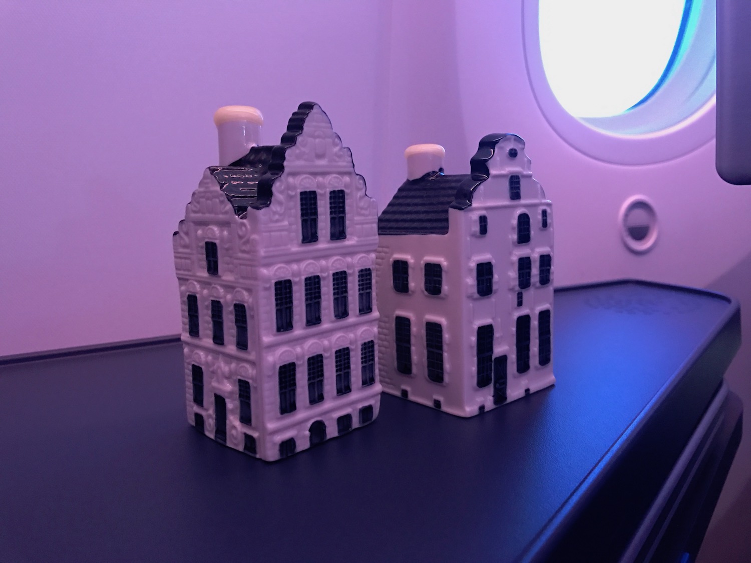 I Scored Three Little Houses on KLM! Live and Let's Fly