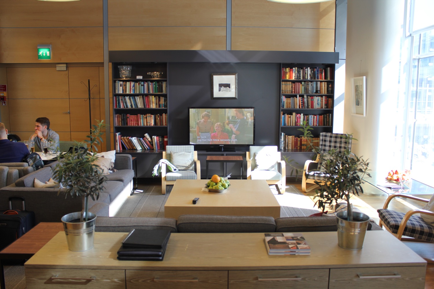 Review AlmostHome Lounge Helsinki (Great Priority Pass Lounge) Live