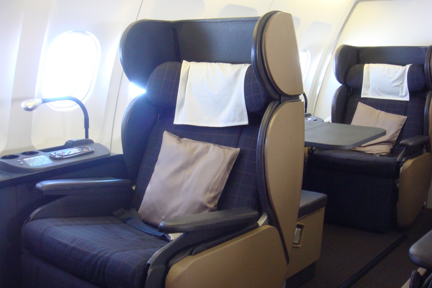Review SWISS A340300 First Class Shanghai To Zurich Live and Let's Fly