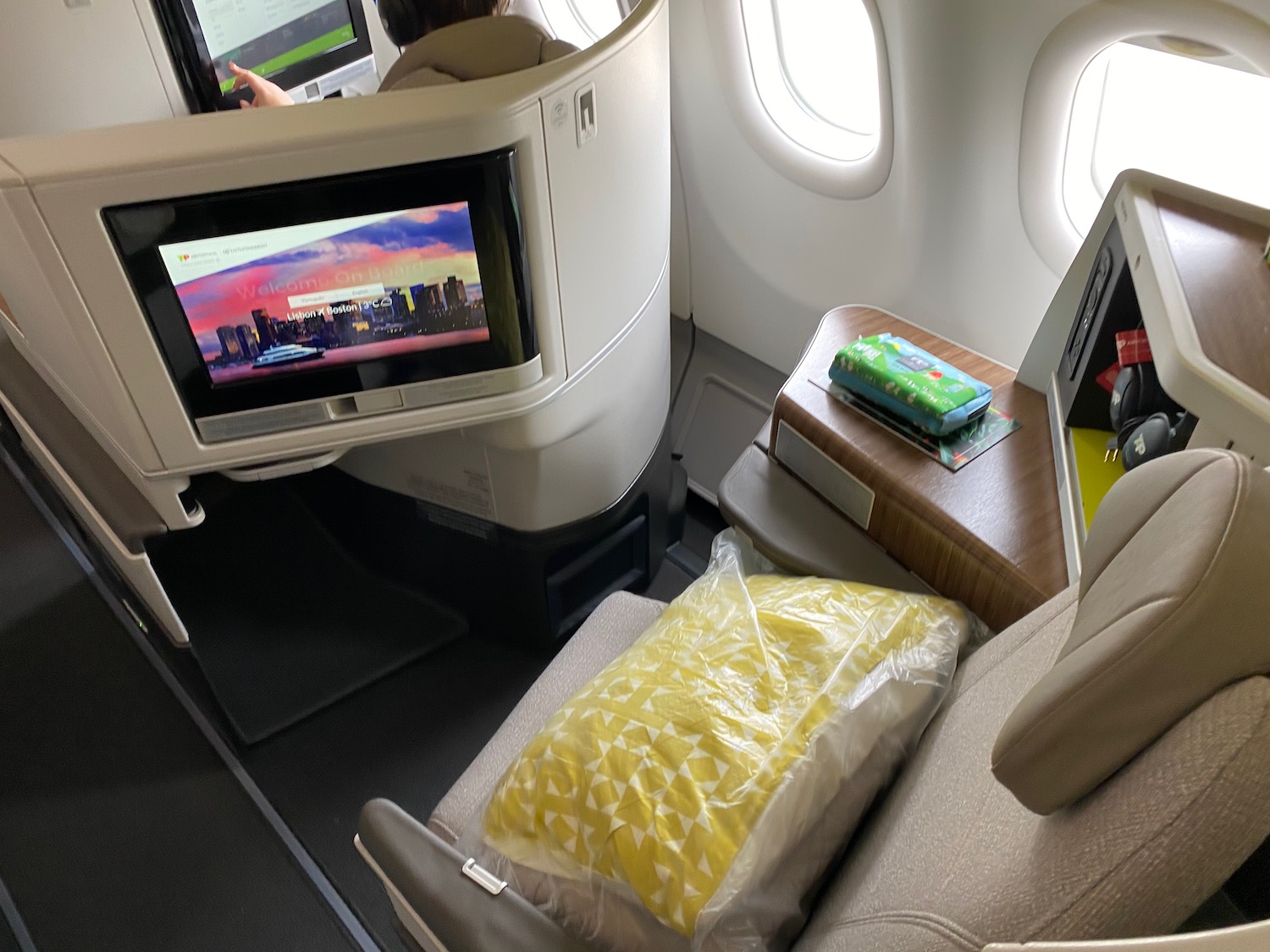 Review TAP A330neo Business Class Live and Let's Fly