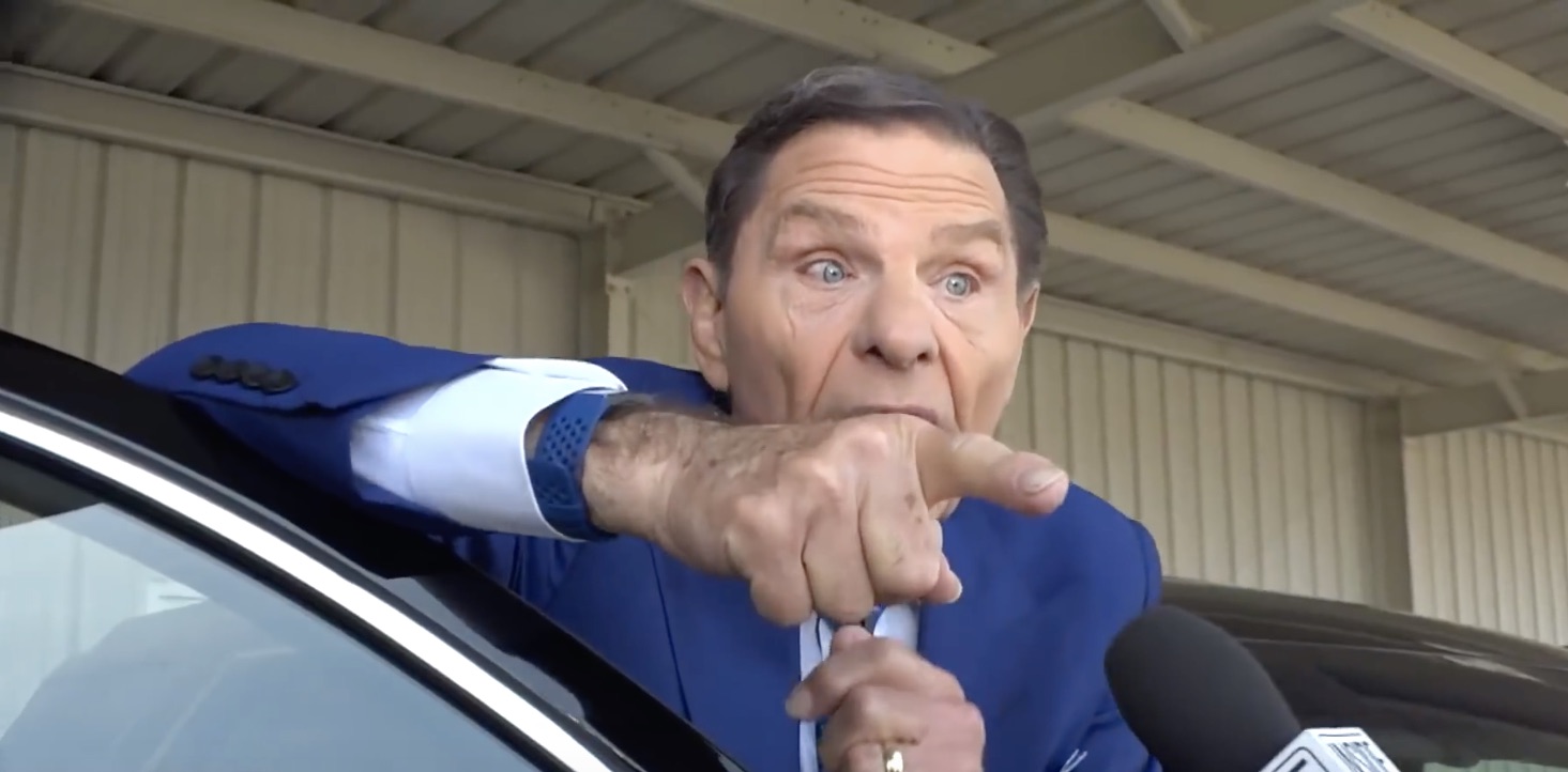 How Televangelists Defend Private Jets In 2019 Live and Let's Fly