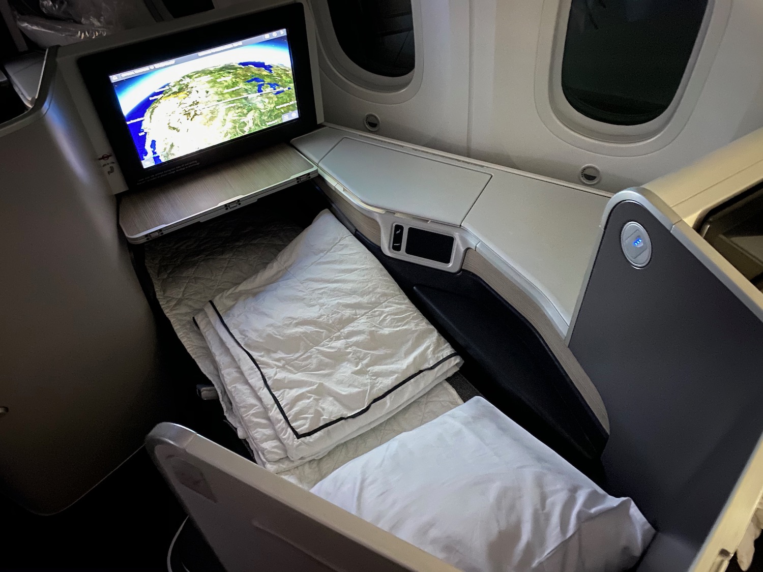 Review Air Canada 7879 Business Class Live and Let's Fly