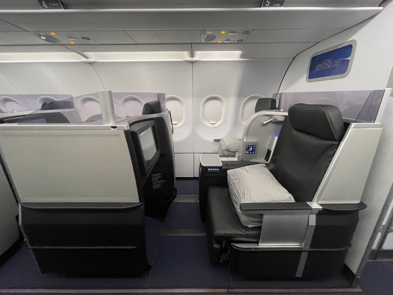 Review JetBlue A321 Mint Business Class Live and Let's Fly
