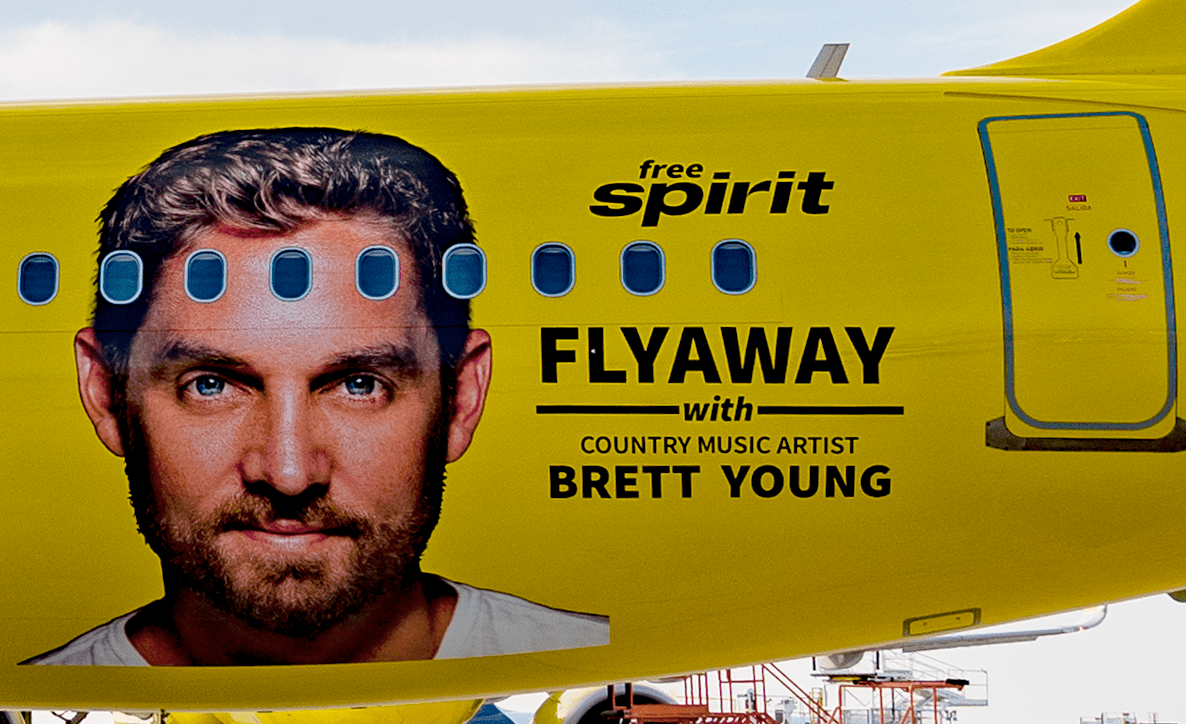 Spirit Airlines Holds Concert on Tarmac Live and Let's Fly
