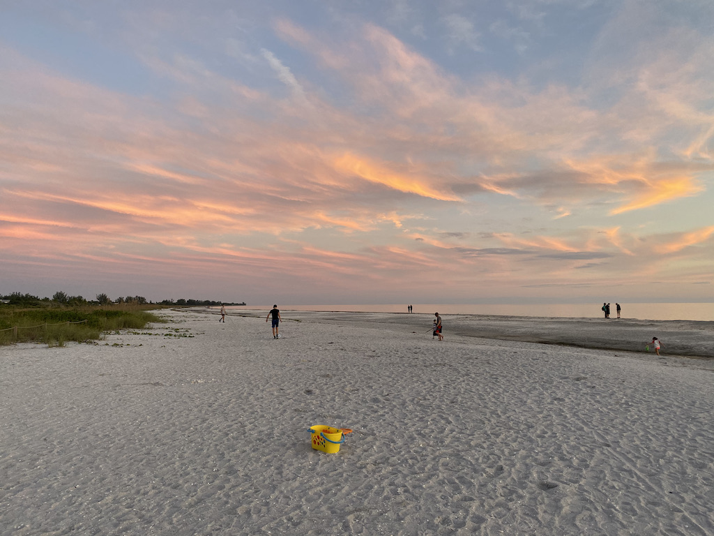 The 5 Best Beaches Of Fort Myers, Florida Live and Let's Fly