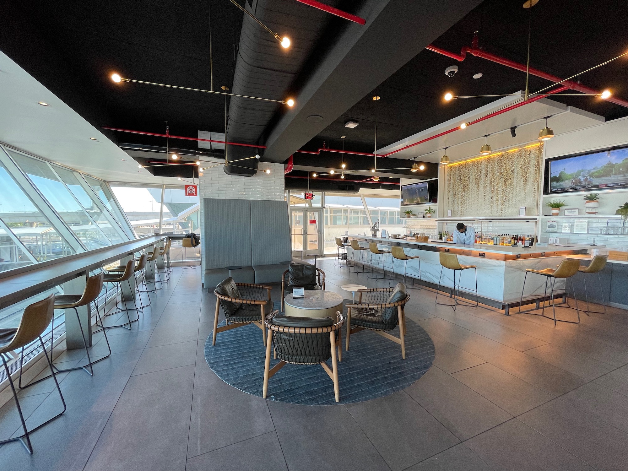 Review Alaska Airlines Lounge New York (JFK) Live and Let's Fly Chia Sẻ Kiến Thức Điện Máy